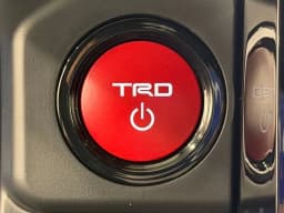Toyota Tacoma 4WD TRD Off Road Hybrid Double Cab 5' Bed AT (Natl) 2026 — side view