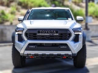 Toyota Tacoma 4WD Trailhunter Hybrid Double Cab 6' Bed AT (Natl)