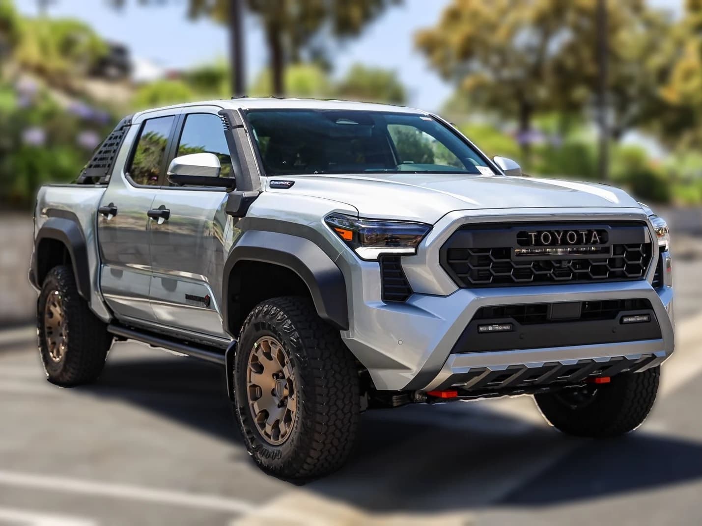 Toyota Tacoma 4WD Trailhunter Hybrid Double Cab 6' Bed AT (Natl) 2026 — side view
