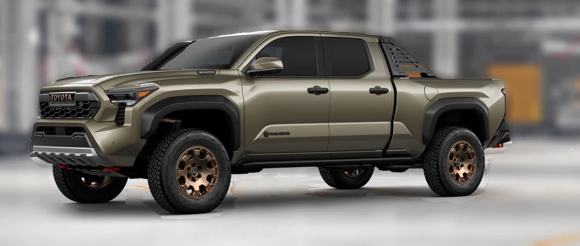 Toyota Tacoma 4WD Trailhunter Hybrid Double Cab 6' Bed AT (Natl) 2026 — side view