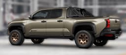 Toyota Tacoma 4WD Trailhunter Hybrid Double Cab 6' Bed AT (Natl) 2026 — side view