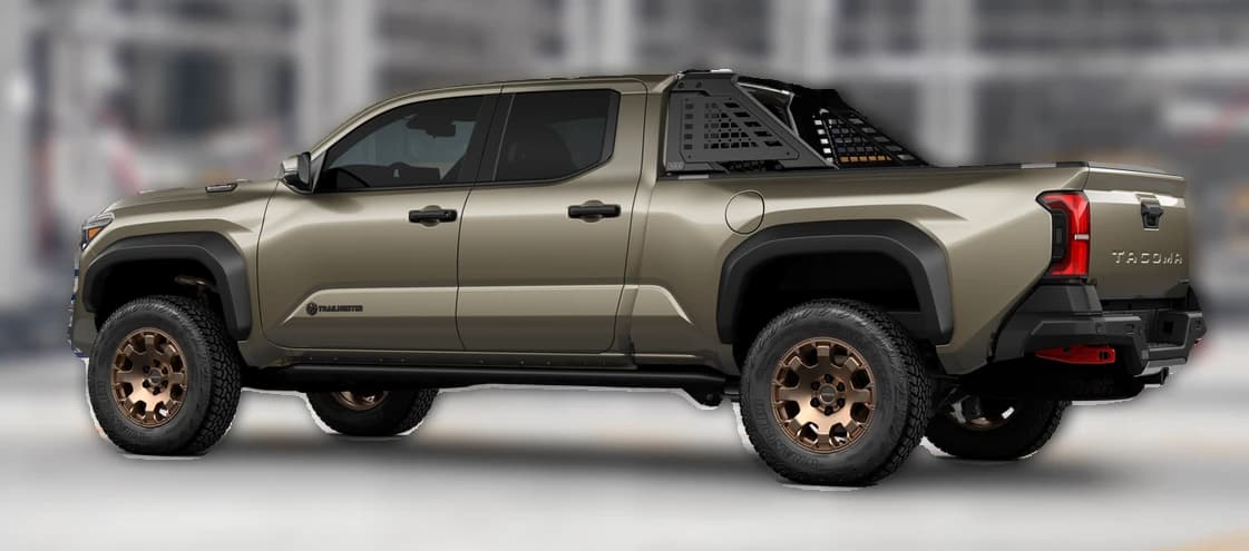 Toyota Tacoma 4WD Trailhunter Hybrid Double Cab 6' Bed AT (Natl) 2026 — side view