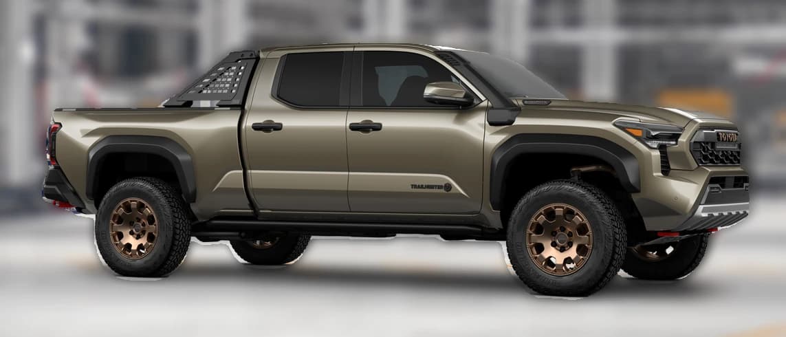 Toyota Tacoma 4WD Trailhunter Hybrid Double Cab 6' Bed AT (Natl) 2026 — side view