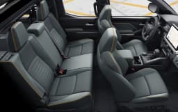 Toyota Tacoma 4WD Trailhunter Hybrid Double Cab 6' Bed AT (Natl) 2026 — side view