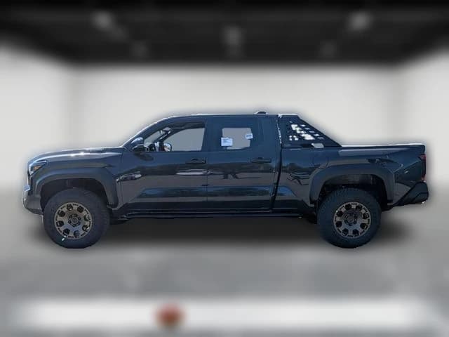 Toyota Tacoma 4WD Trailhunter Hybrid Double Cab 6' Bed AT (GS) 2026 — side view