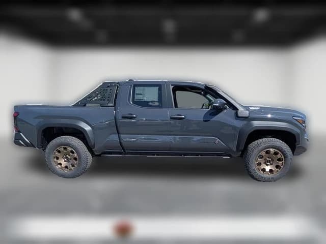 Toyota Tacoma 4WD Trailhunter Hybrid Double Cab 6' Bed AT (GS) 2026 — side view