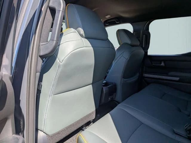 Toyota Tacoma 4WD Trailhunter Hybrid Double Cab 6' Bed AT (GS) 2026 — side view