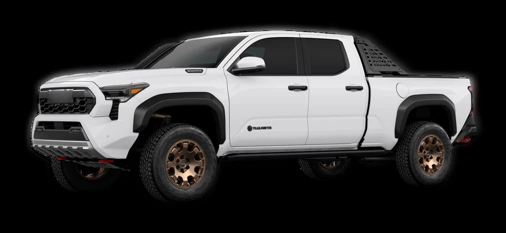 Toyota Tacoma 4WD Trailhunter Hybrid Double Cab 6' Bed AT (Natl) 2026 — side view
