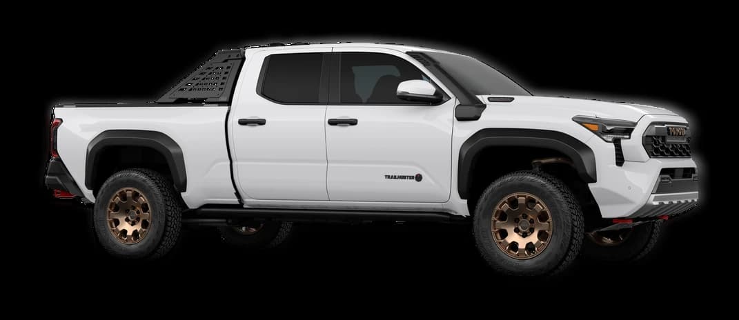 Toyota Tacoma 4WD Trailhunter Hybrid Double Cab 6' Bed AT (Natl) 2026 — side view