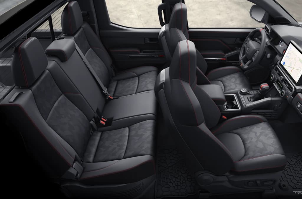 Toyota Tacoma 4WD TRD Pro Hybrid Double Cab 5' Bed AT (Natl) 2026 — side view