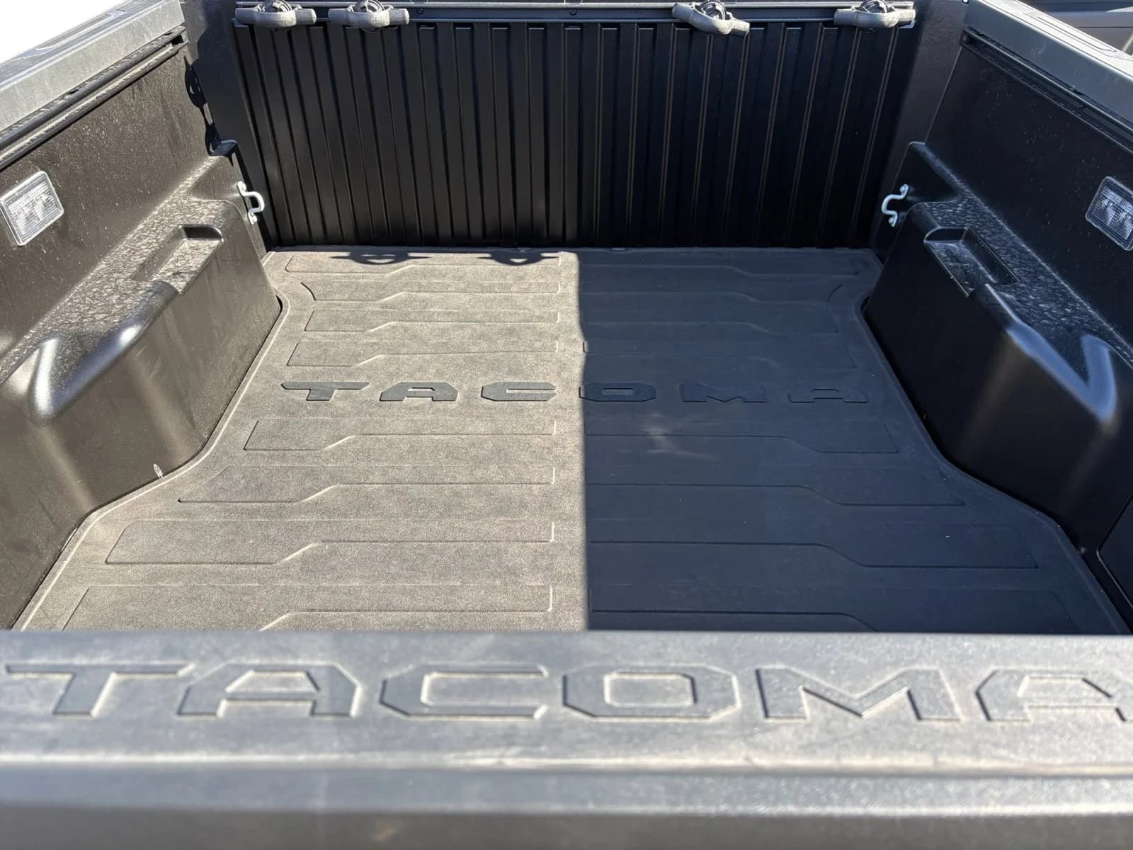 Toyota Tacoma 4WD TRD Off Road Double Cab 5' Bed MT (Natl) 2026 — side view