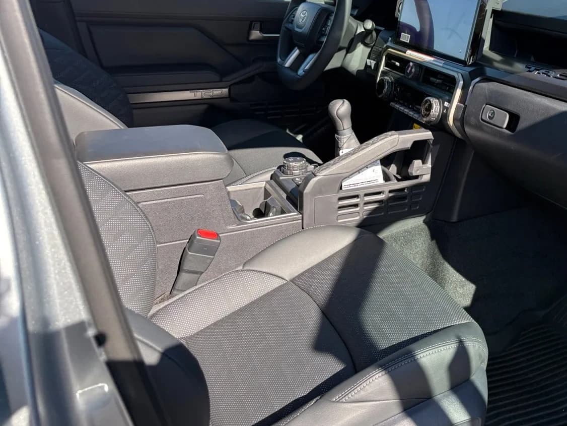 Toyota Tacoma 4WD TRD Off Road Double Cab 5' Bed MT (Natl) 2026 — side view