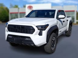 Toyota Tacoma 4WD TRD Off Road Double Cab 5' Bed MT (Natl) 2026 — side view