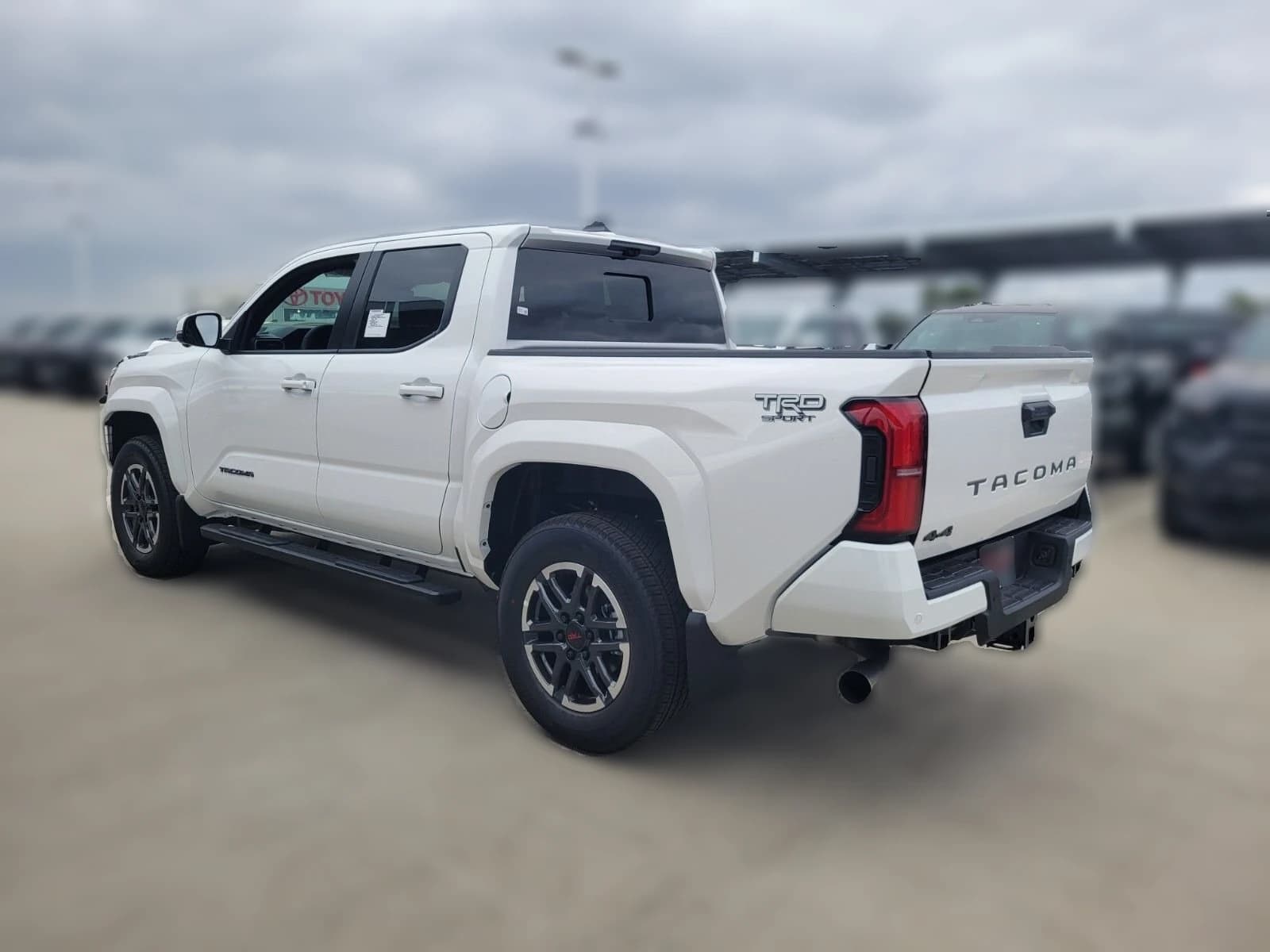 Toyota Tacoma 4WD TRD Sport Double Cab 5' Bed MT (Natl) 2026 — side view