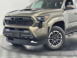 Toyota Tacoma 4WD TRD Sport Double Cab 5' Bed MT (Natl) 2026 — side view