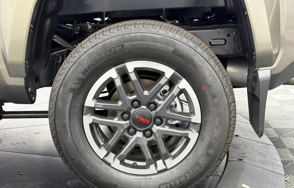Toyota Tacoma 4WD TRD Sport Double Cab 5' Bed MT (Natl) 2026 — side view