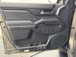 Toyota Tacoma 4WD TRD Sport Double Cab 5' Bed MT (Natl) 2026 — side view