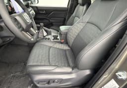 Toyota Tacoma 4WD TRD Sport Double Cab 5' Bed MT (Natl) 2026 — side view