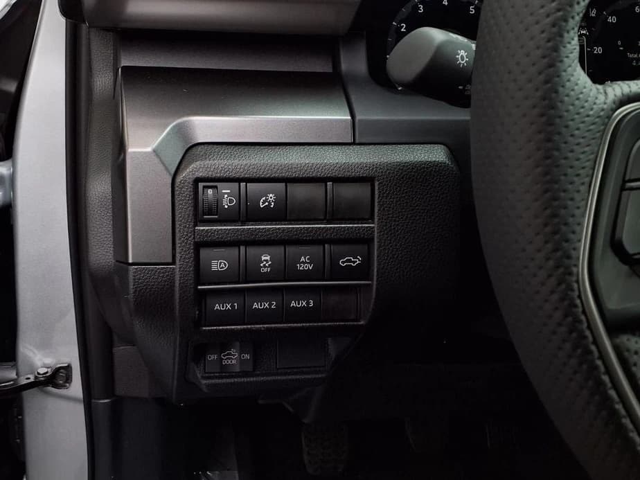Toyota Tacoma 4WD TRD Off Road Double Cab 5' Bed MT (Natl) 2026 — side view