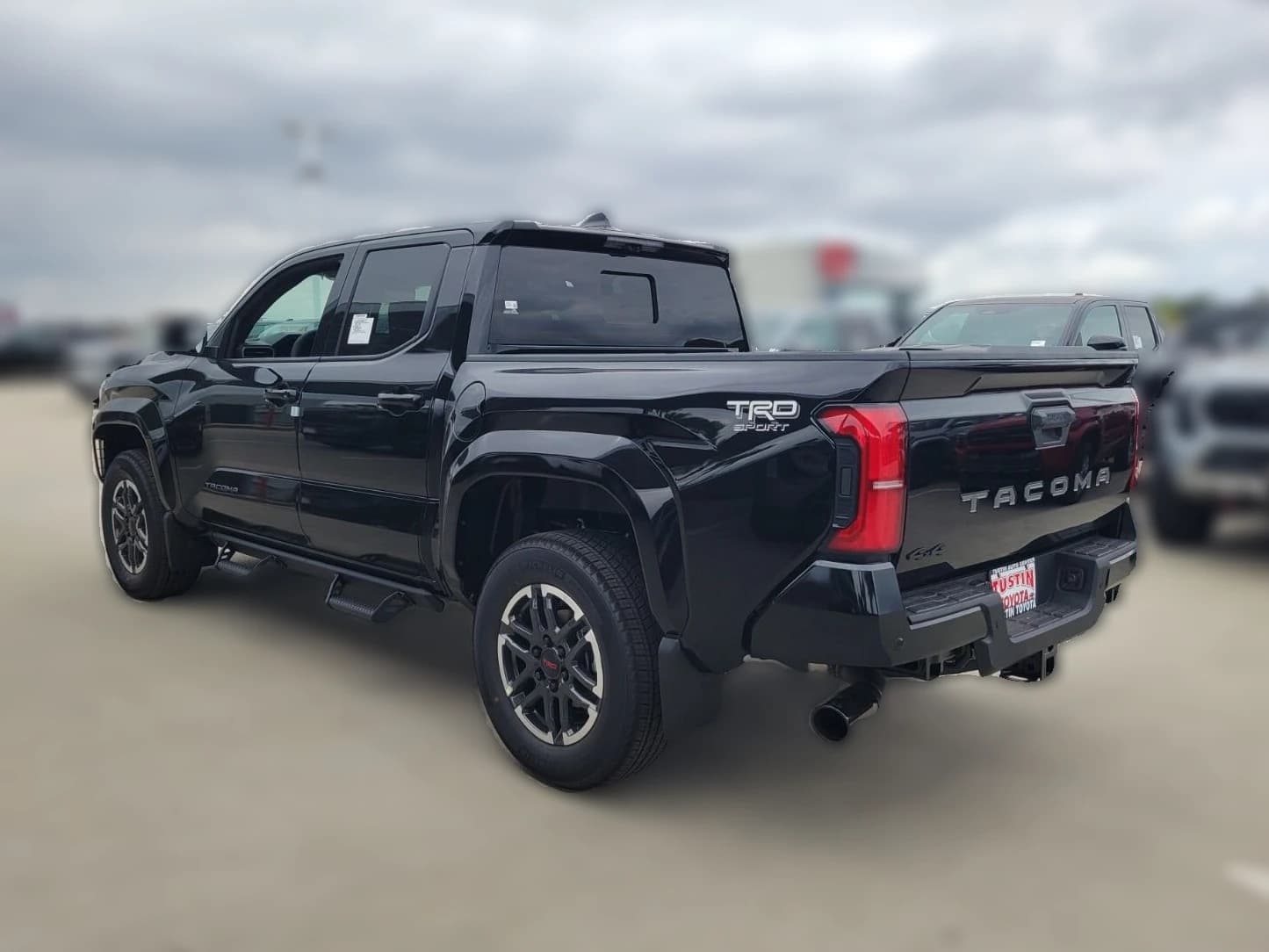 Toyota Tacoma 4WD TRD Sport Double Cab 5' Bed MT (Natl) 2026 — side view