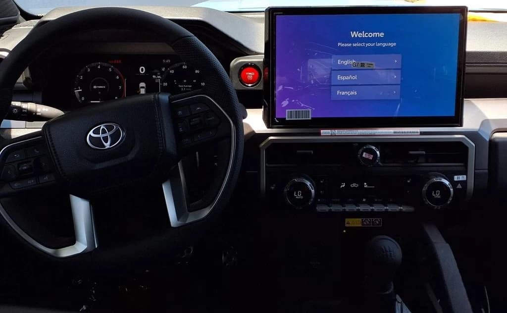 Toyota Tacoma 4WD TRD Sport Double Cab 5' Bed MT (Natl) 2026 — side view