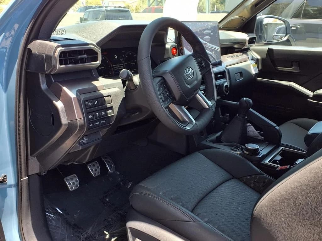 Toyota Tacoma 4WD TRD Sport Double Cab 5' Bed MT (Natl) 2026 — side view