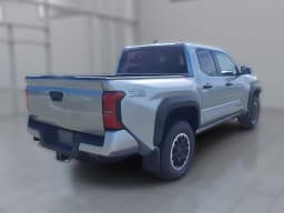 Toyota Tacoma 4WD TRD Off Road Double Cab 6' Bed AT (Natl) 2026 — side view