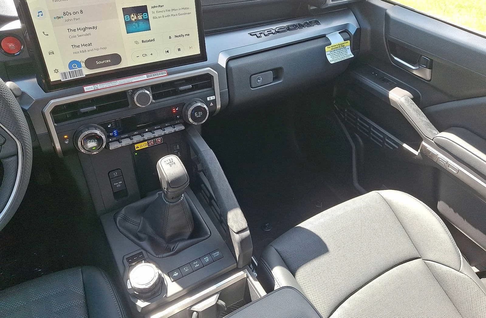 Toyota Tacoma 4WD TRD Off Road Double Cab 6' Bed AT (Natl) 2026 — side view