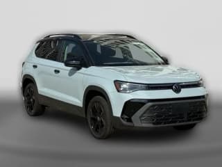 Volkswagen Taos SE Black FWD