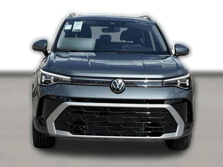 Volkswagen Taos SEL 4MOTION 2025 — side view