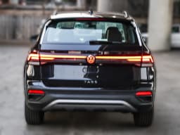 Volkswagen Taos S FWD 2026 — side view