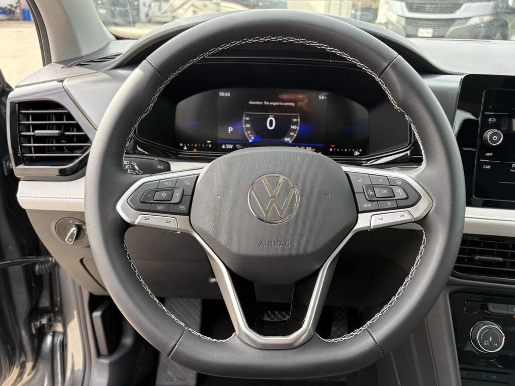 Volkswagen Taos S FWD 2026 — side view
