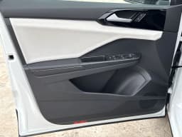 Volkswagen Taos S FWD 2026 — side view