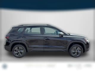 Volkswagen Taos S FWD