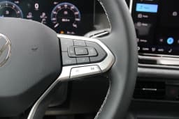Volkswagen Tiguan S 4MOTION 2026 — side view