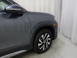 Volkswagen Tiguan S 4MOTION 2026 — side view
