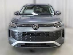 Volkswagen Tiguan S 4MOTION 2026 — side view