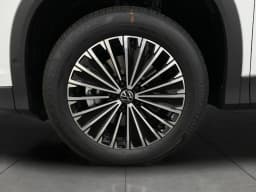 Volkswagen Tiguan S 4MOTION 2026 — side view
