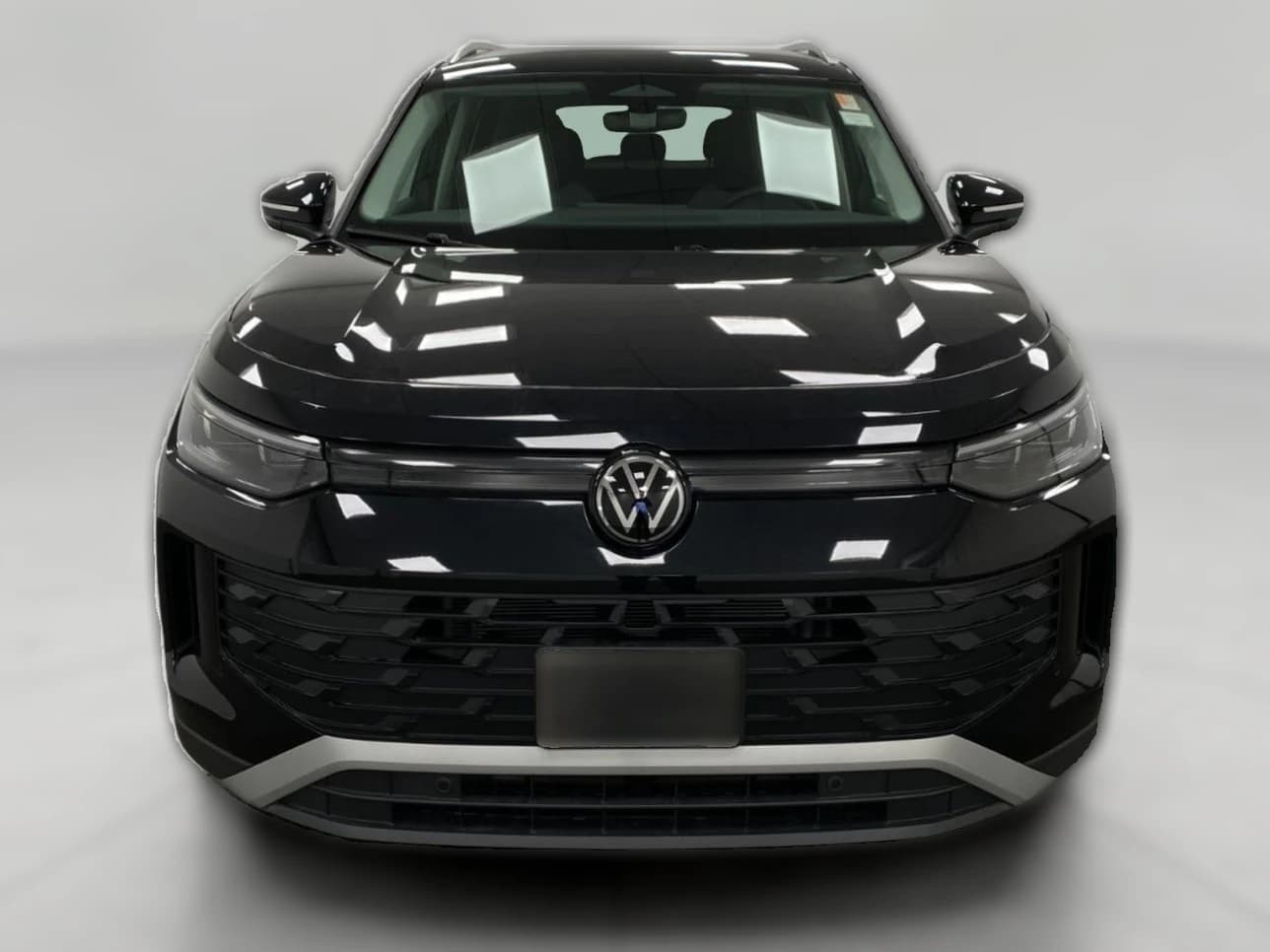 Volkswagen Tiguan S 4MOTION 2026 — side view