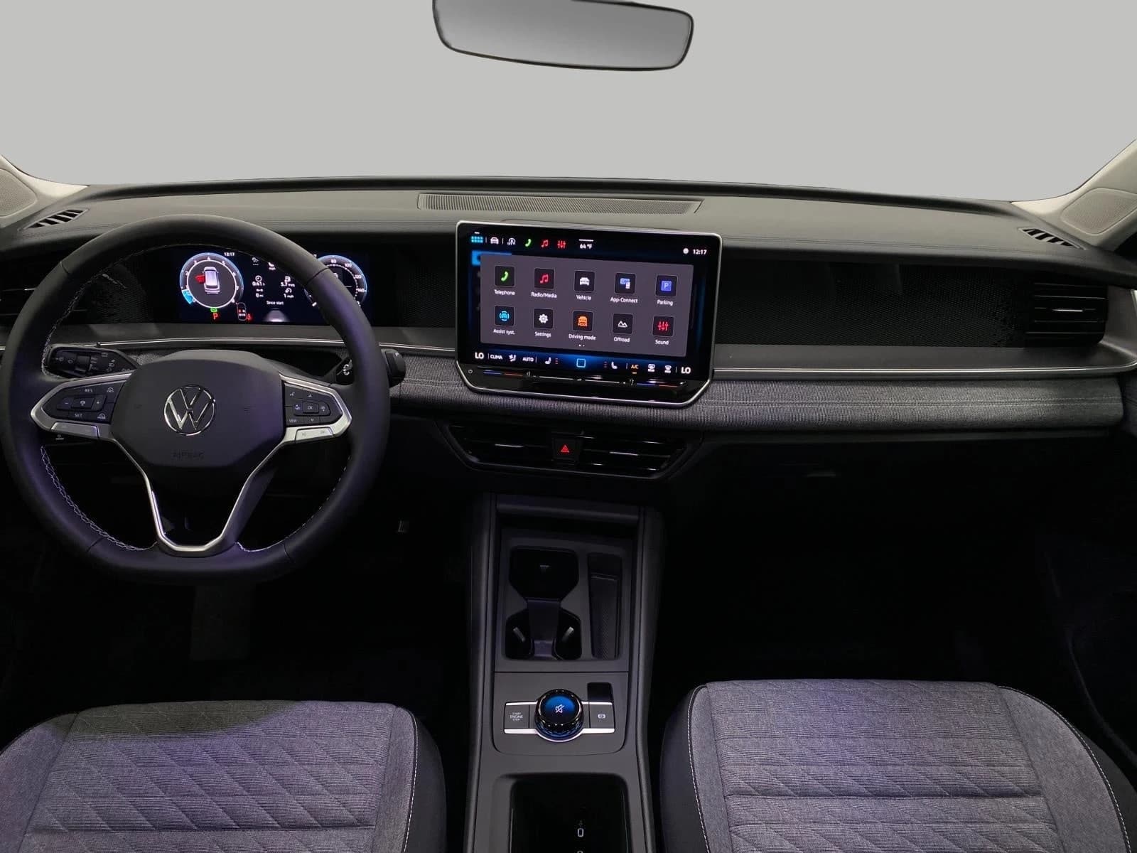Volkswagen Tiguan S 4MOTION 2026 — side view