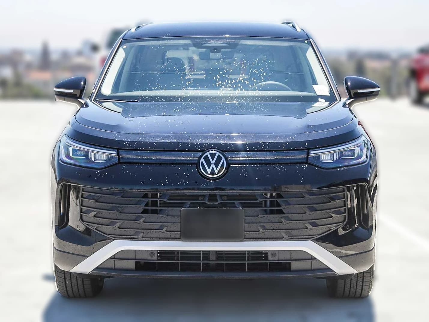 Volkswagen Tiguan S 2.0T 4MOTION 2025 — side view