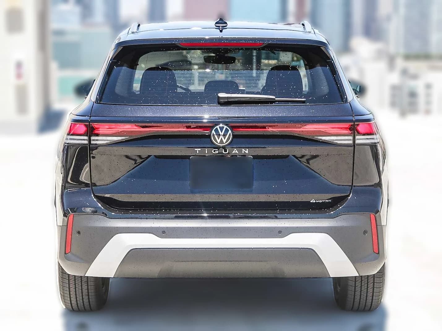 Volkswagen Tiguan S 2.0T 4MOTION 2025 — side view
