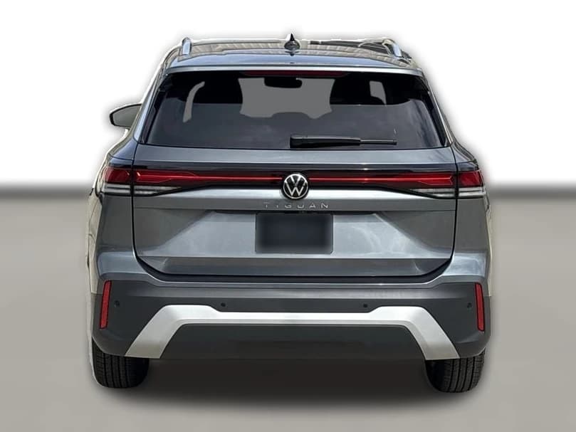 Volkswagen Tiguan S FWD 2026 — side view