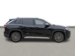 Volkswagen Tiguan S 2.0T FWD 2026 — side view