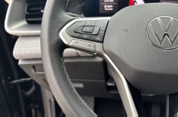 Volkswagen Tiguan S 2.0T FWD 2026 — side view