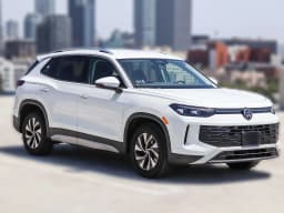 Volkswagen Tiguan S 2.0T FWD 2025 — side view