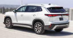 Volkswagen Tiguan S 2.0T FWD 2025 — side view