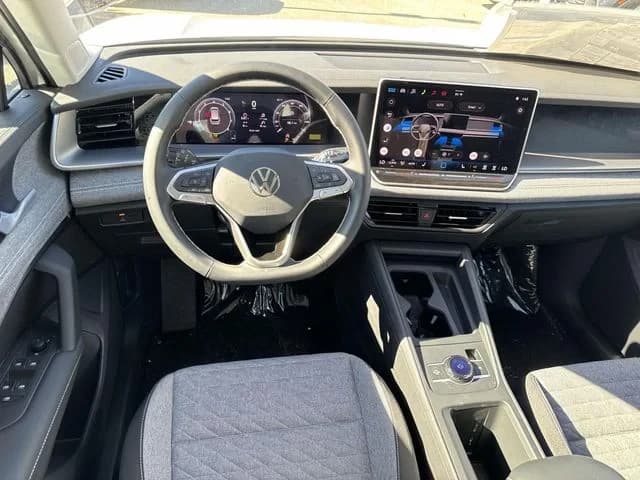 Volkswagen Tiguan S FWD 2026 — side view