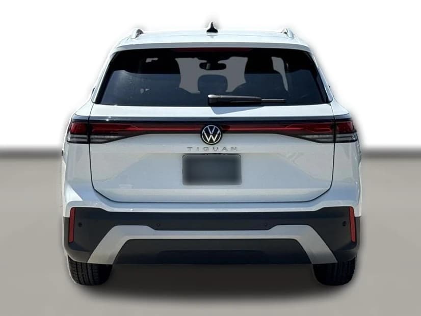 Volkswagen Tiguan S FWD 2026 — side view