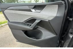 Volkswagen Tiguan S FWD 2026 — side view